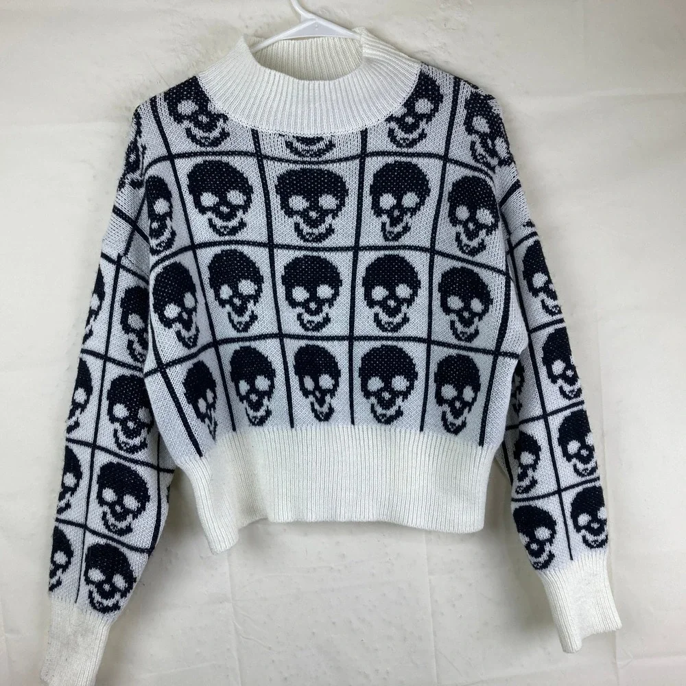 SHEIN‎ Sz L Skull Print Cropped Sweater Goth Whimsygoth Punk Streetwear